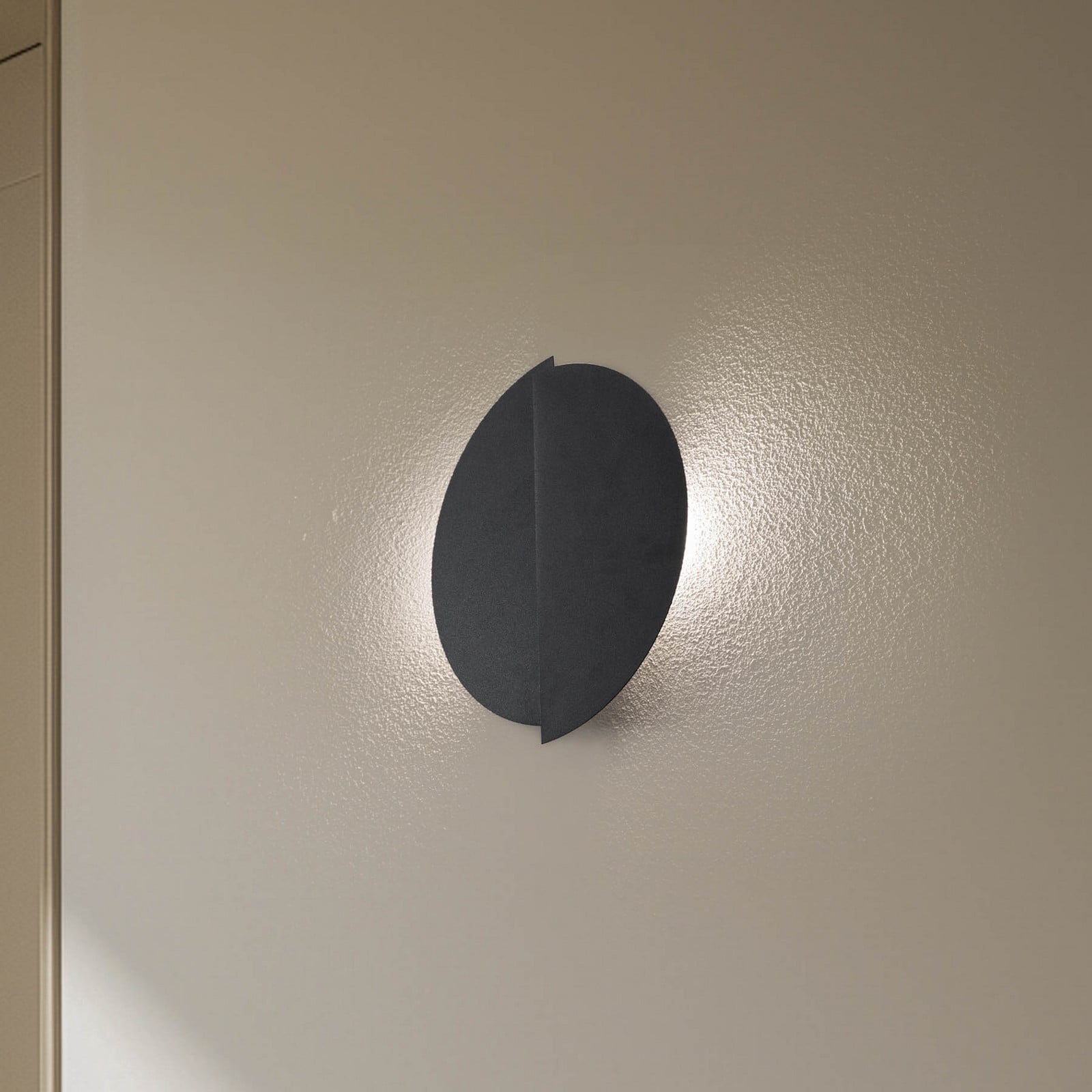 Zidna lampa oblik 9, 28 cm x 32 cm, crna