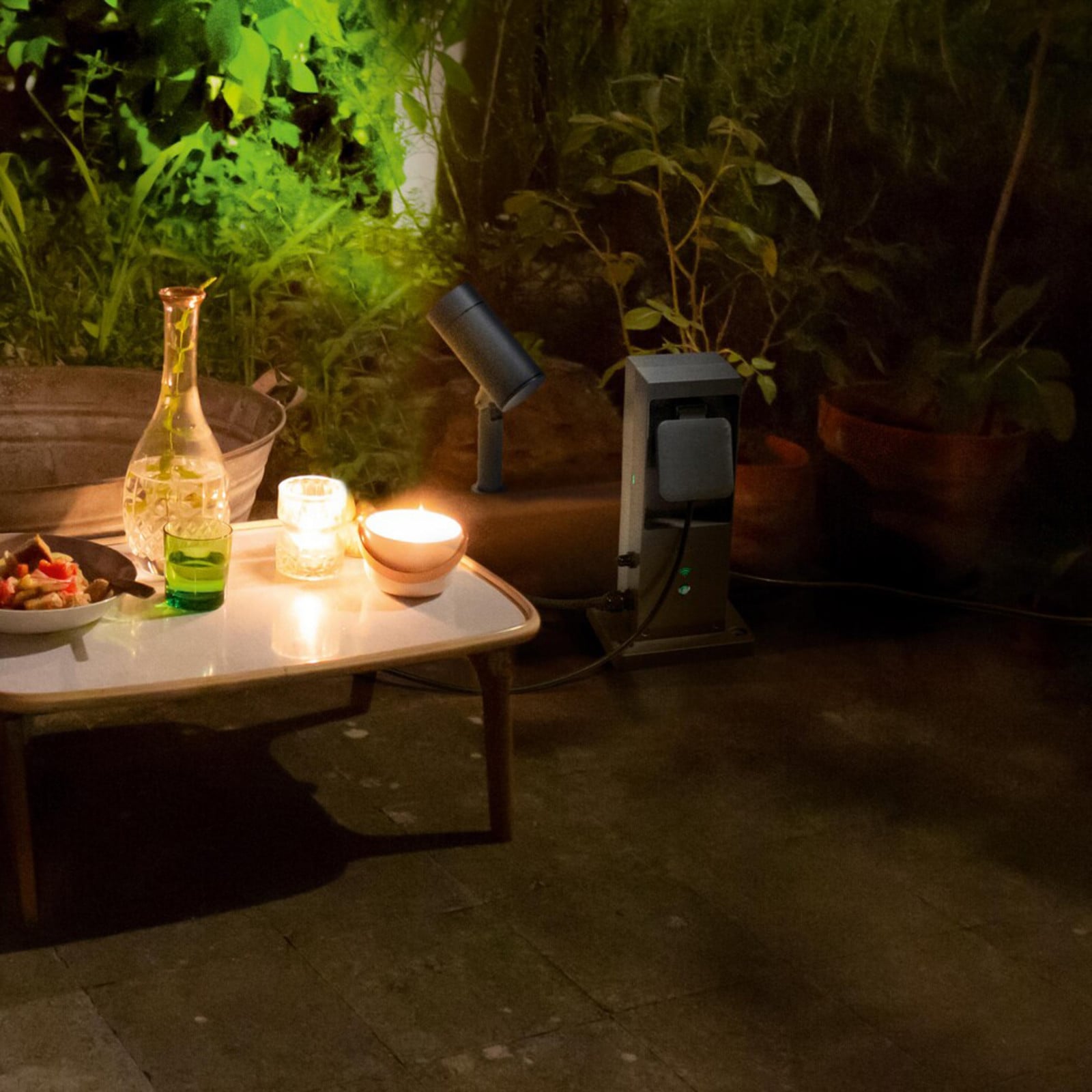 LEDVANCE SMART+ WiFi utičnica stup IP44 2-smjerna