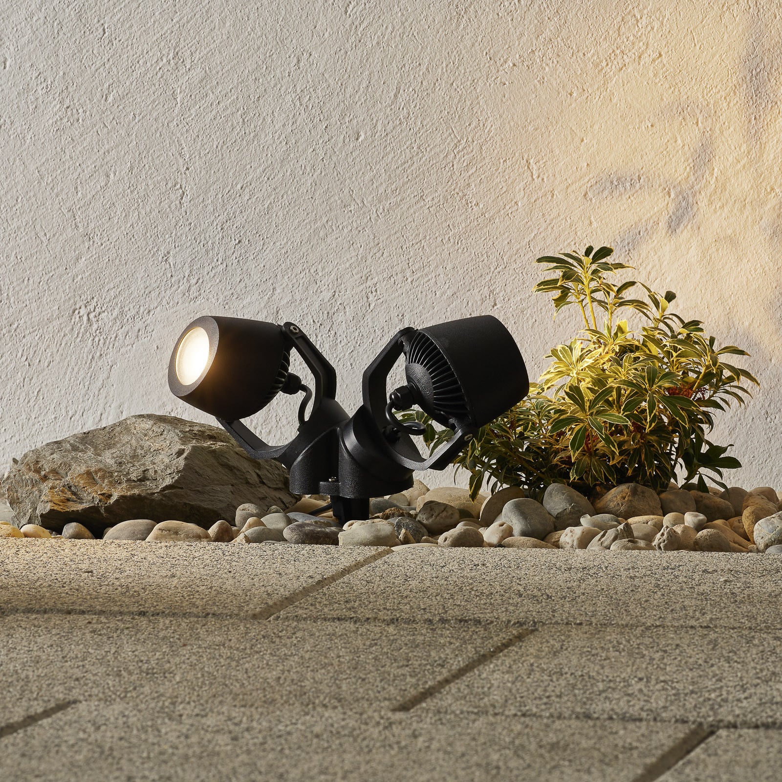 Minitommy ražnjuća lampa s 2 žarulje CCT crno/matirano