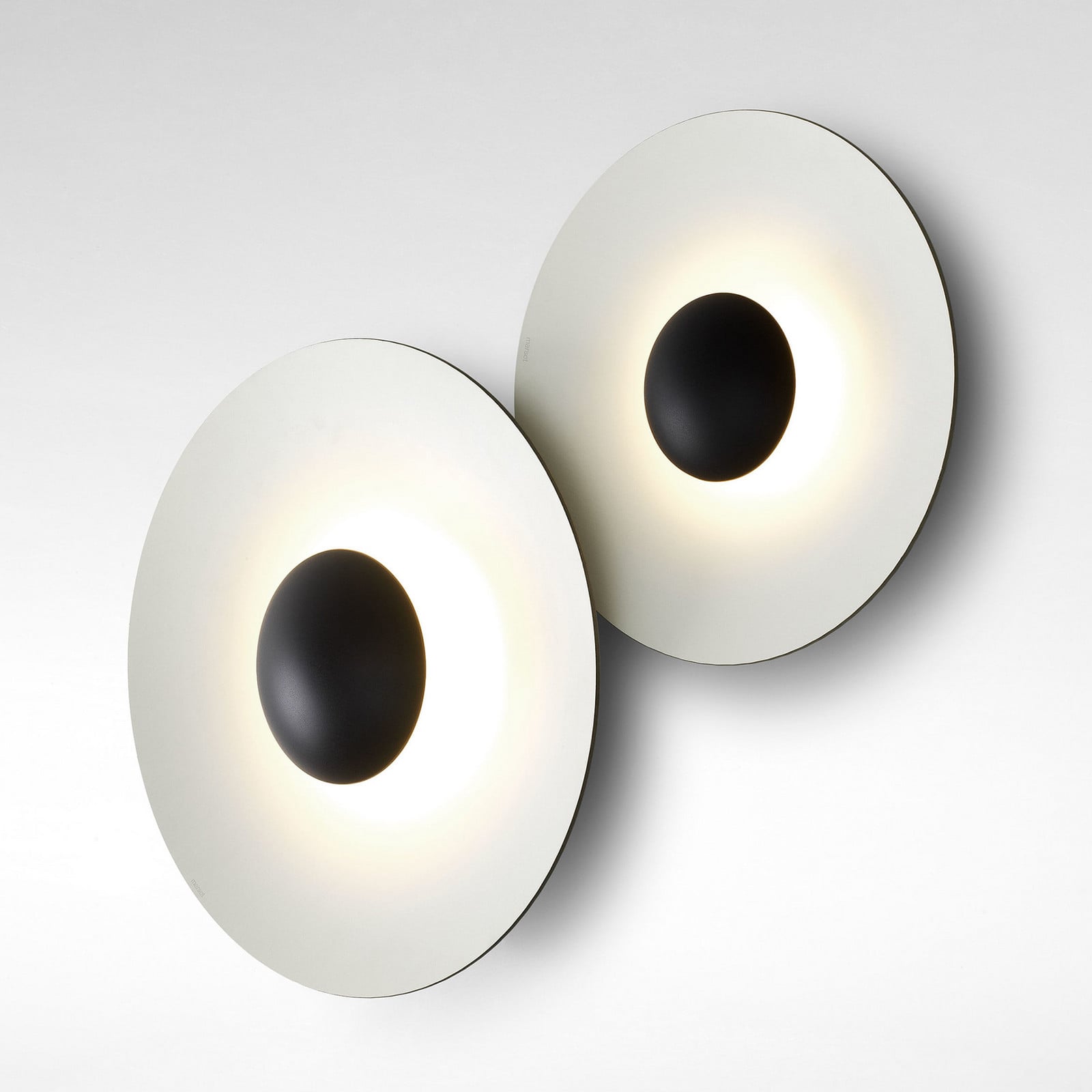 MARSET Ginger 20C LED zidna svjetiljka Ø20cm crno/bijela