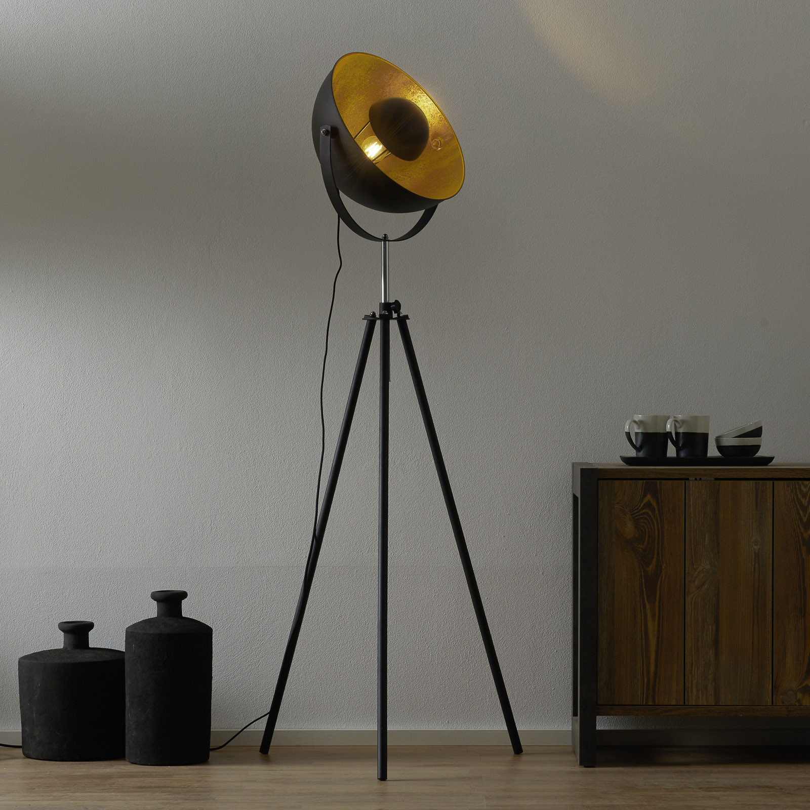 Lenn tronožna podna lampa, crno-zlatna