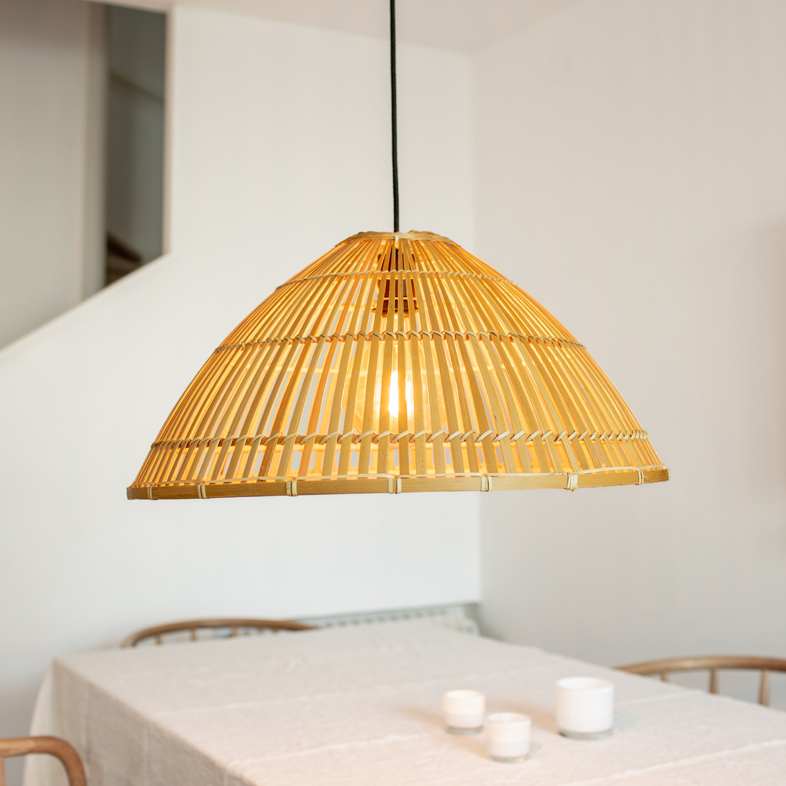 Viseće svjetlo Capello od bambusa, prirodno