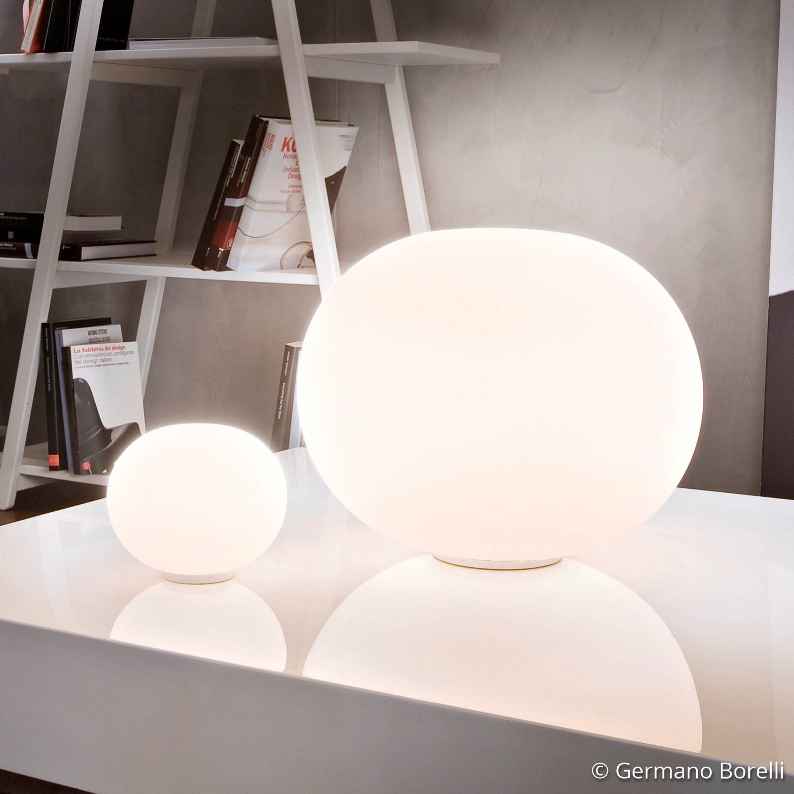 FLOS Glo-Ball - okrugla stolna svjetiljka 45 cm