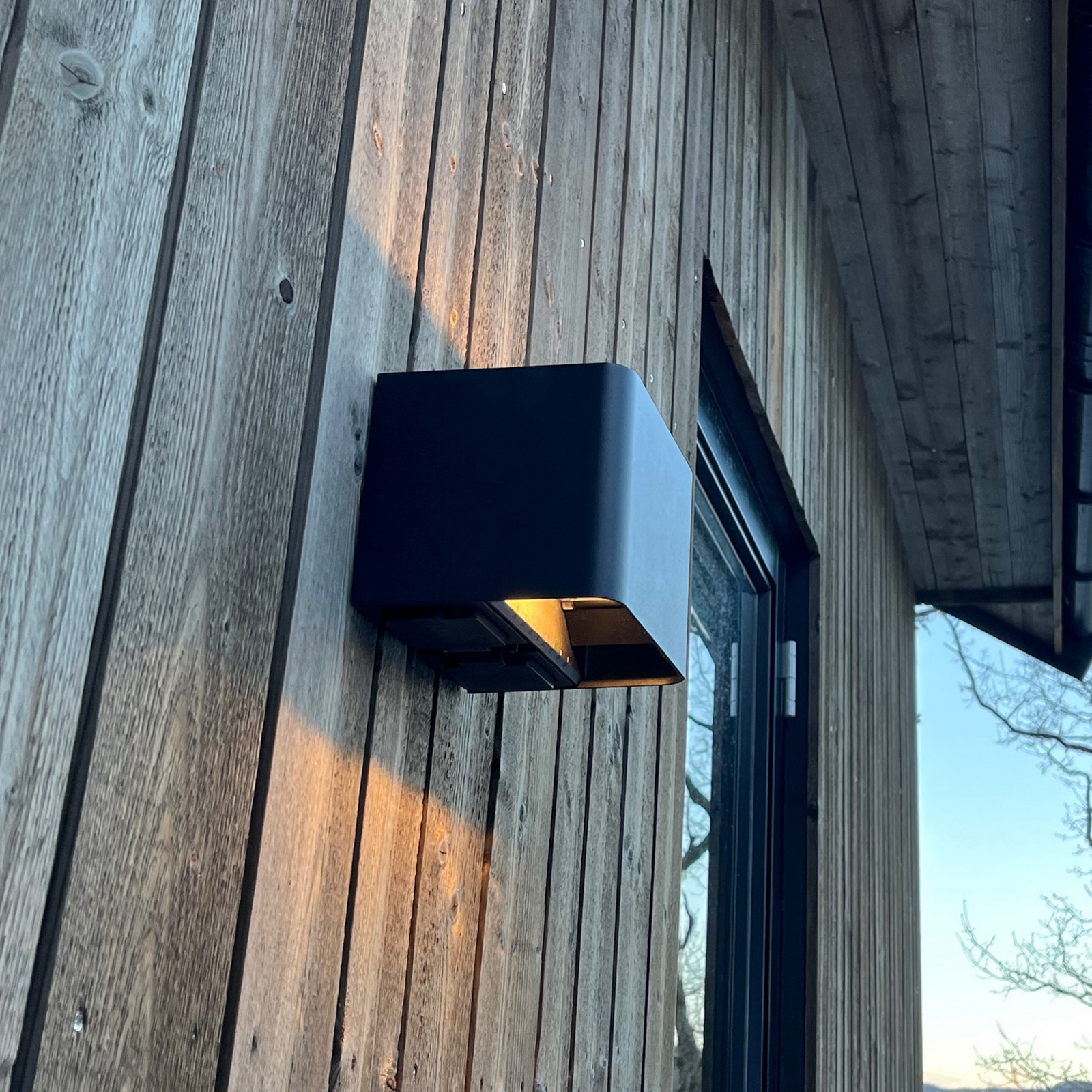 SLC Shadow LED vanjska zidna svjetiljka gore/dolje 2 x Schuko