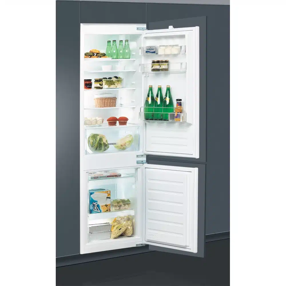 Whirlpool ugradbeni kombinirani hladnjak ART 65021