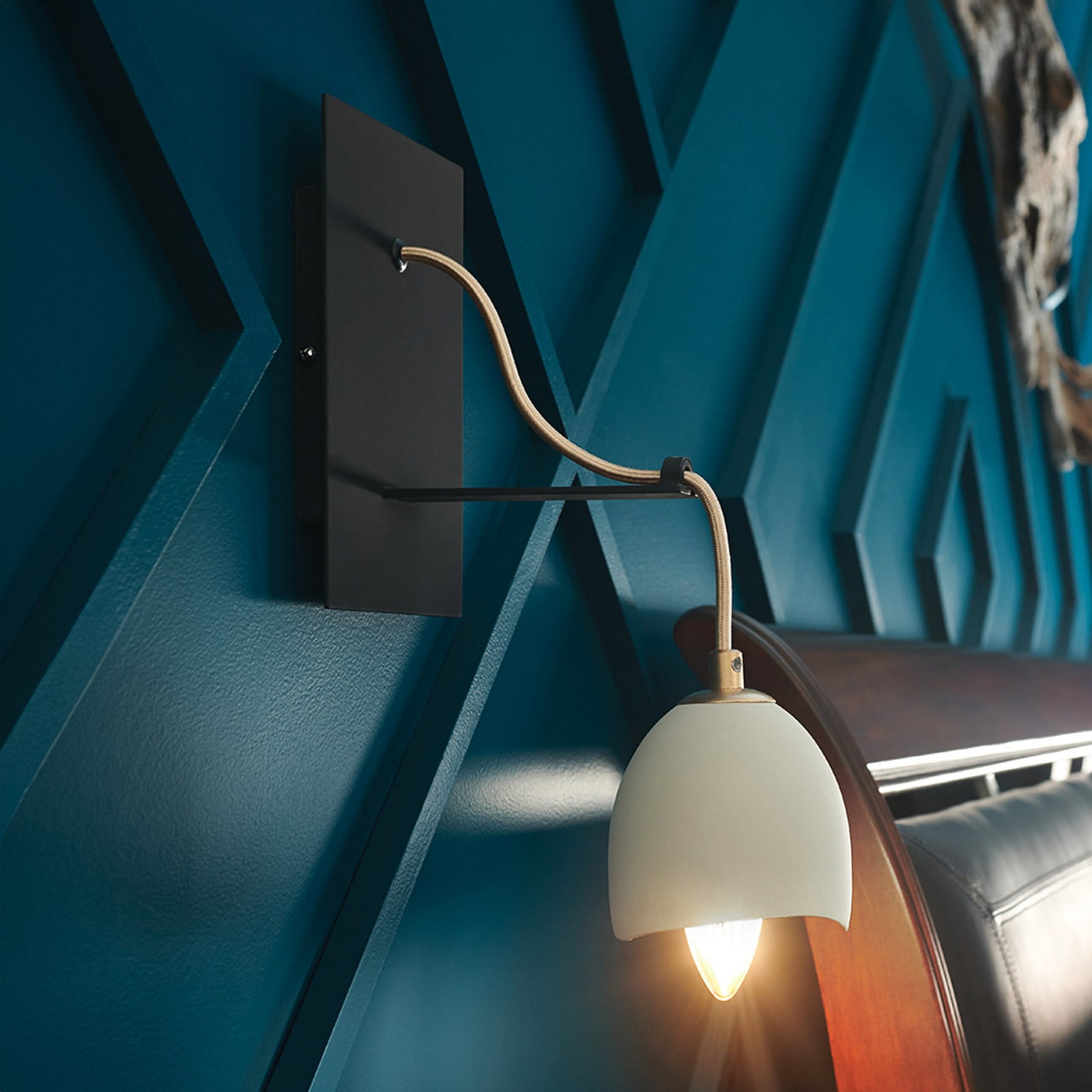 Nula zidna svjetiljka bijela/zlatna