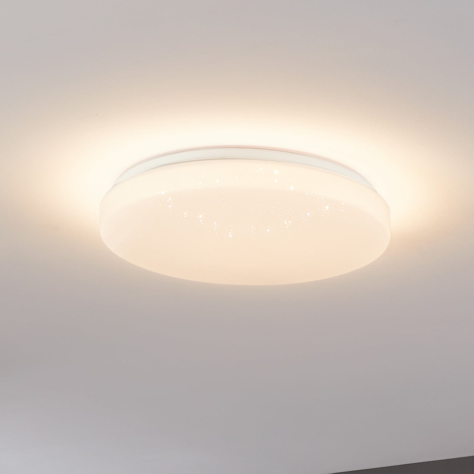 Sandbach stropno svjetlo u crnoj i mesinganoj boji