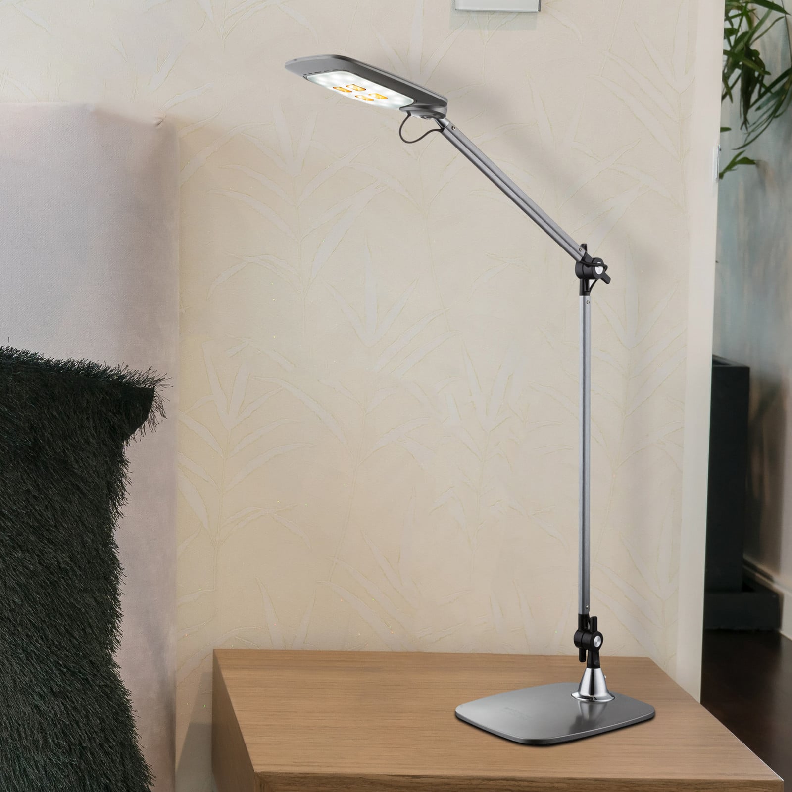 LED stolna svjetiljka Pattaya spojevi srebrno siva dim CCT