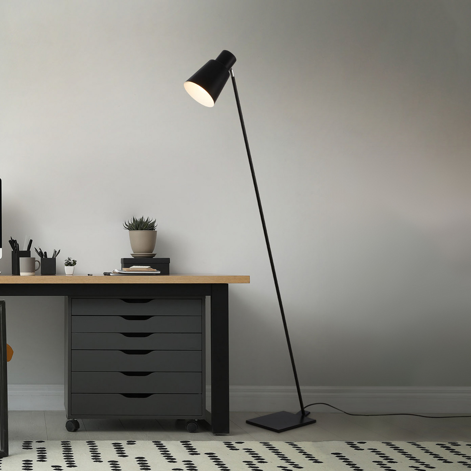 Ekko podna lampa, podesiva, E27, crna