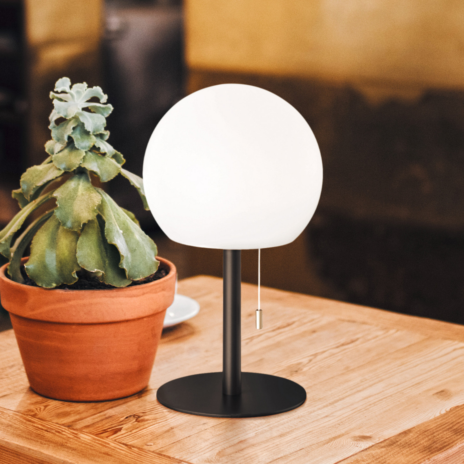 Trivento LED baterijska stolna lampa, pješčano crna
