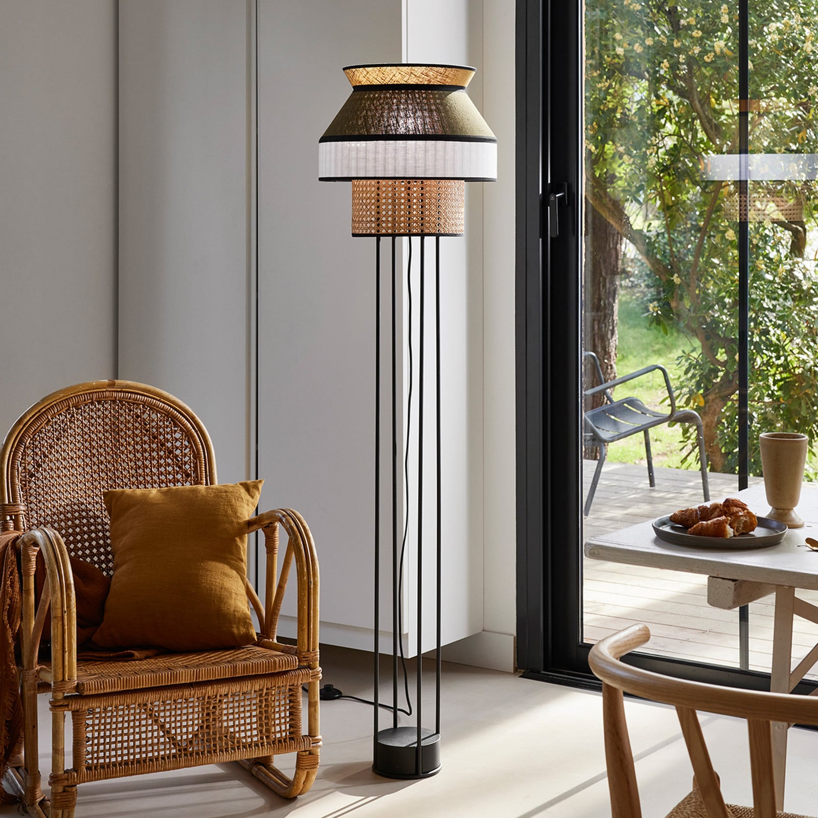 MARKET SET Singapore podna lampa, bijela/kaki/curry