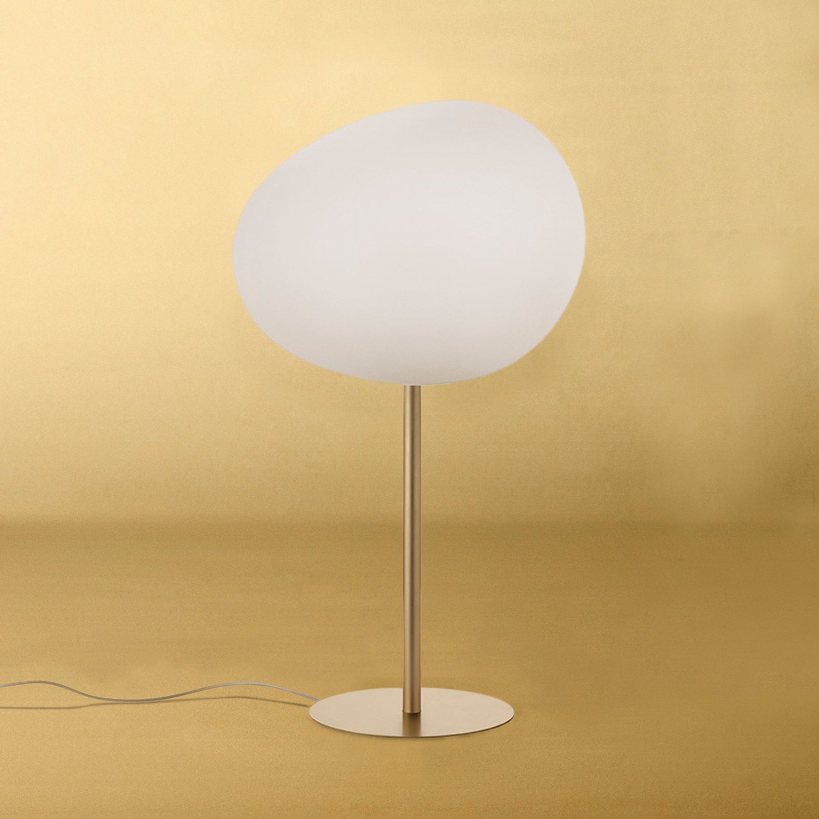 Stolna lampa Foscarini Gregg grande alta, zlatna
