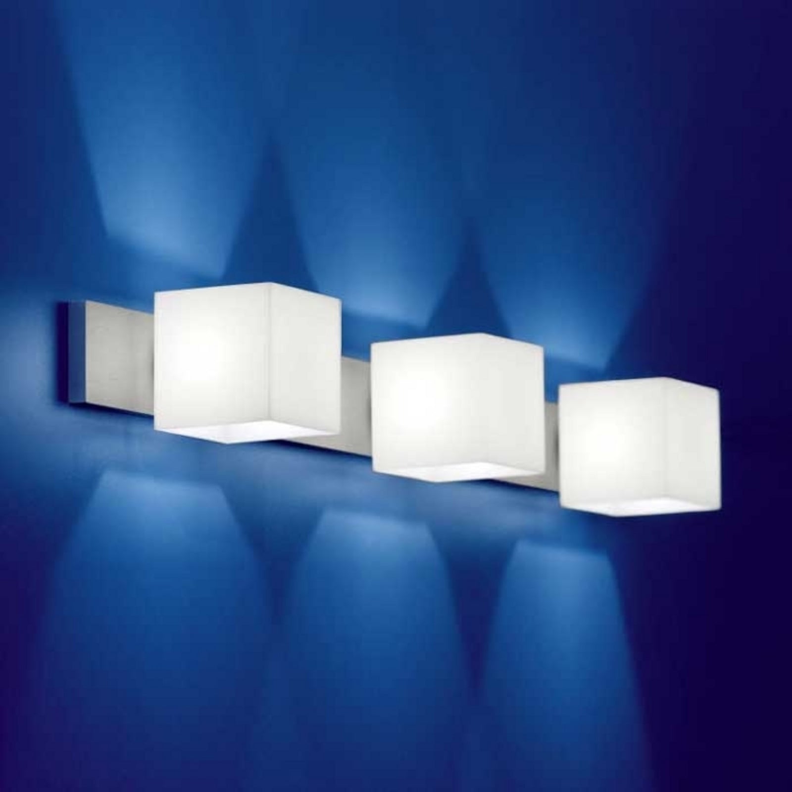 Casablanca Cube zidna lampa sa tri kocke