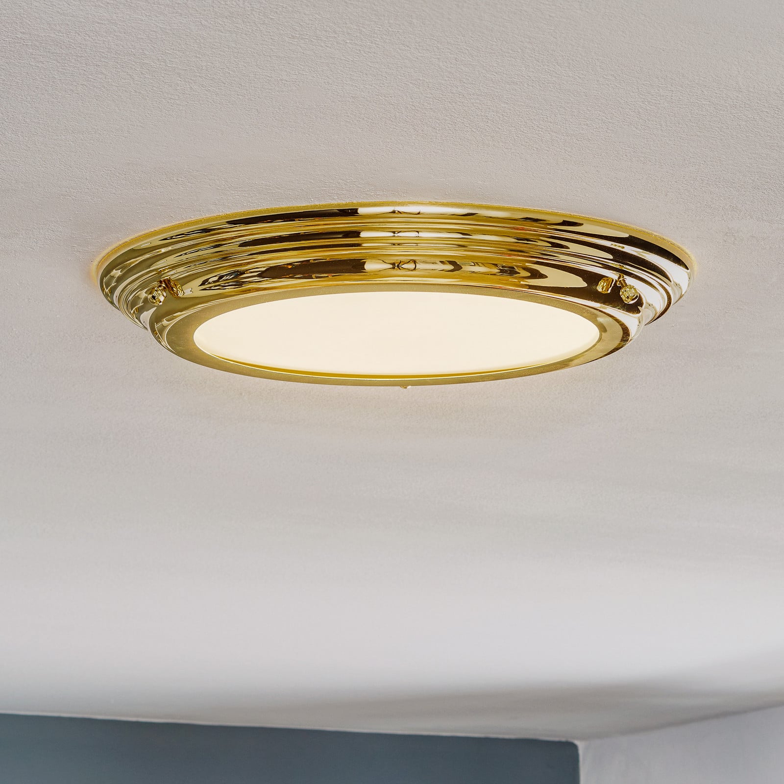 Welland IP44 LED stropna svjetiljka, polirani mesing