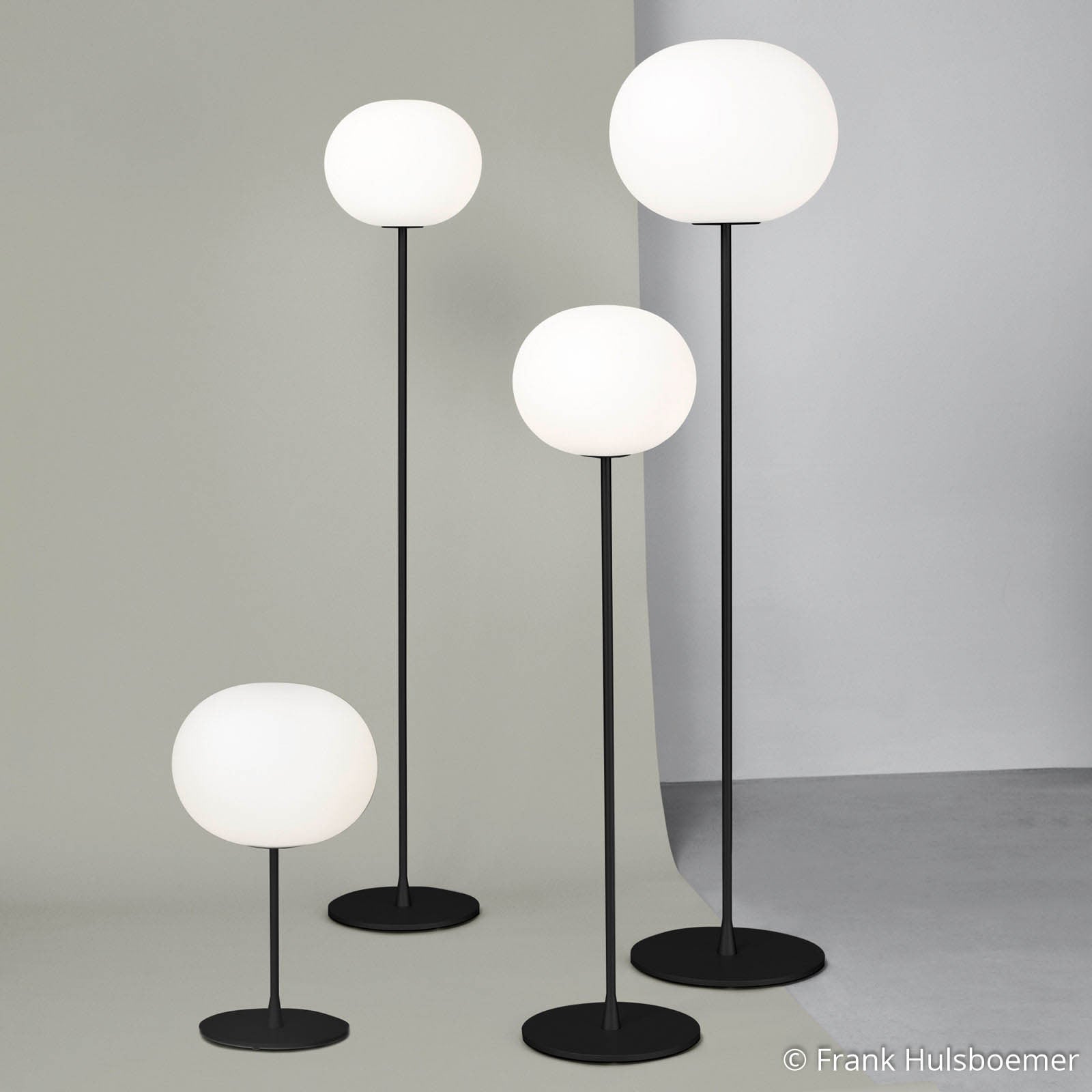 FLOS Glo-Ball T1 stolna lampa, crna