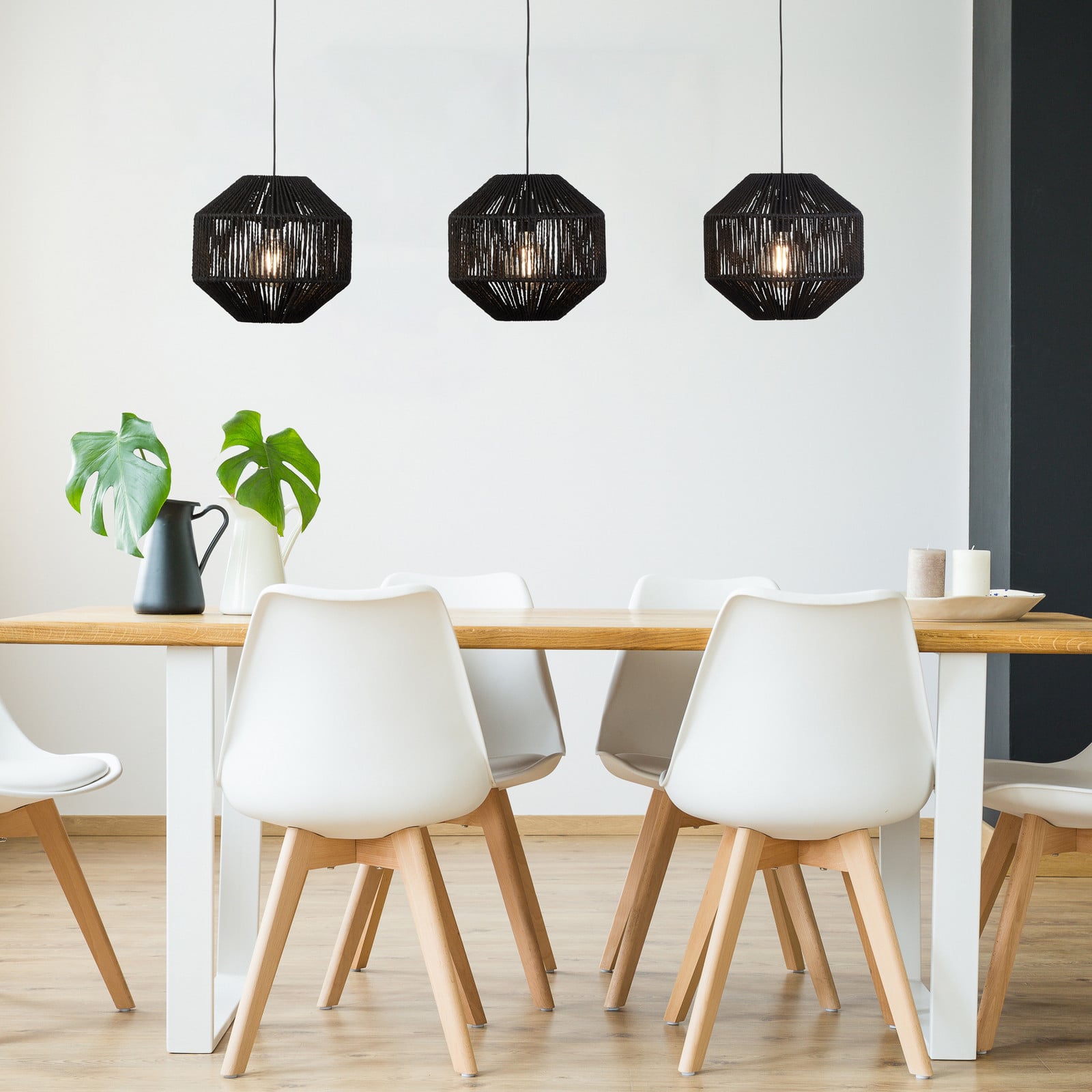 Viseća svjetiljka od pruća, tri žarulje