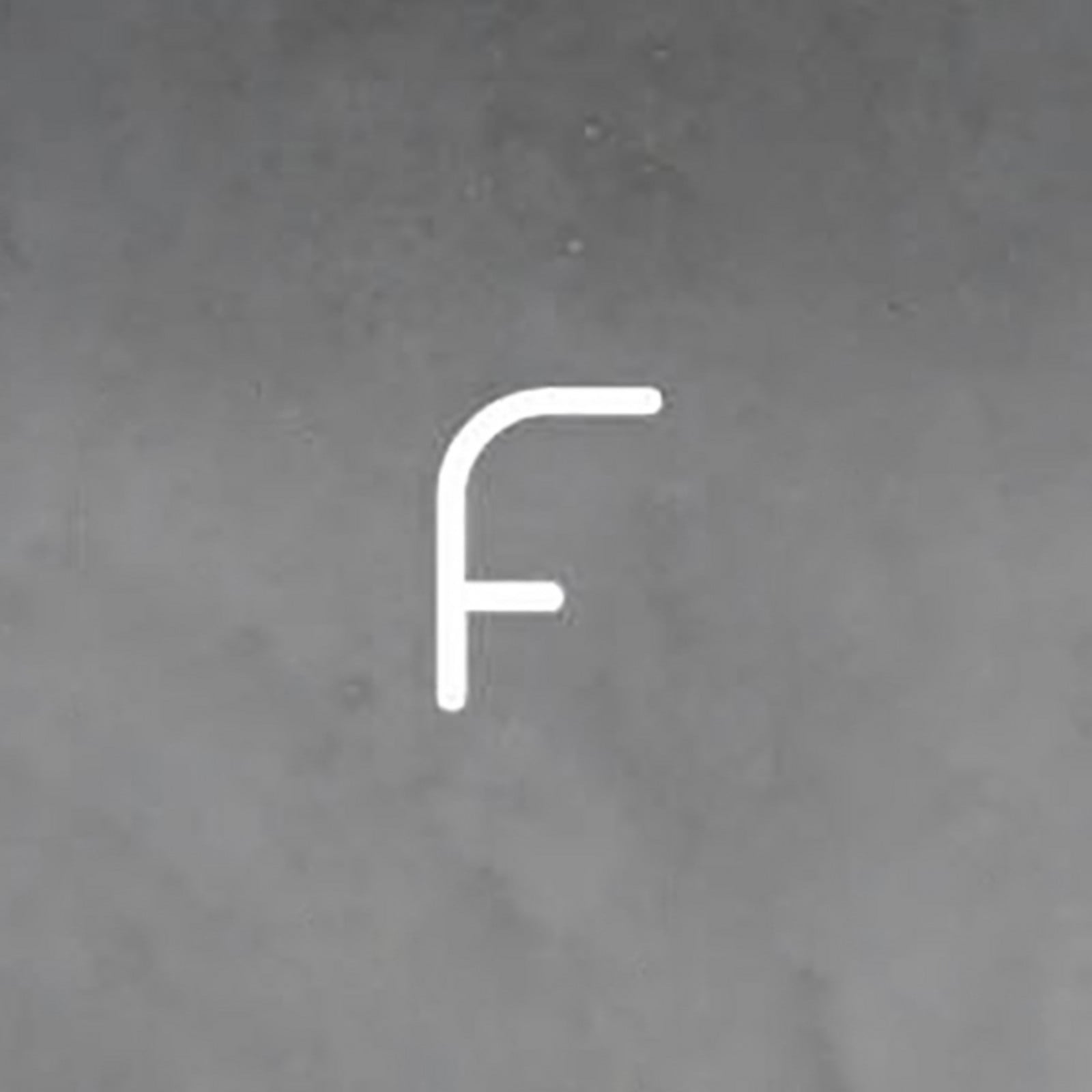 Artemidska abeceda svjetlosnog zida Veliko slovo F