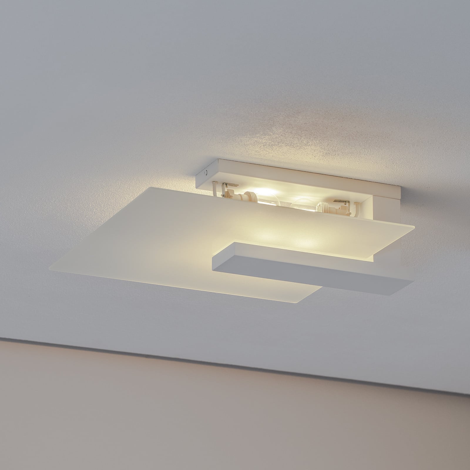 Envostar Peach Puff stropna svjetiljka sa staklom, bijela