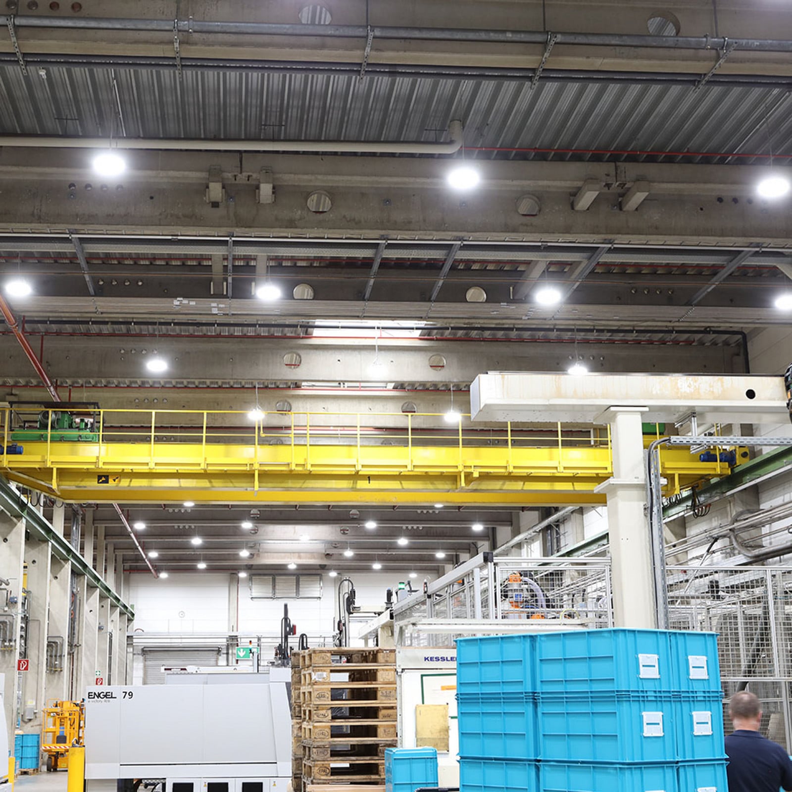 DOTLUX LIGHTSHOWERevo dvoranski reflektor ESG staklo 110W