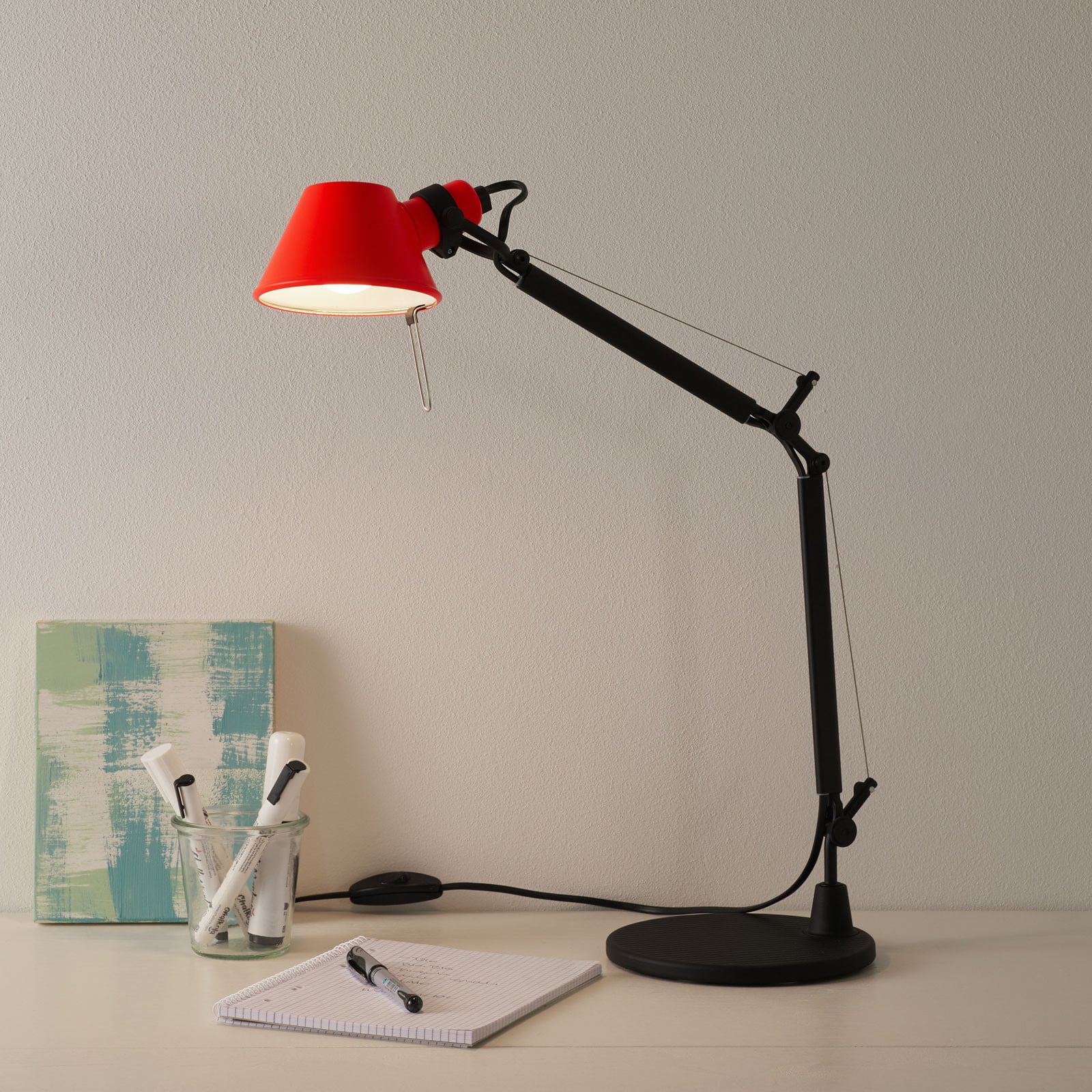 Artemide Tolomeo Micro Bicolor stol crno/koraljni