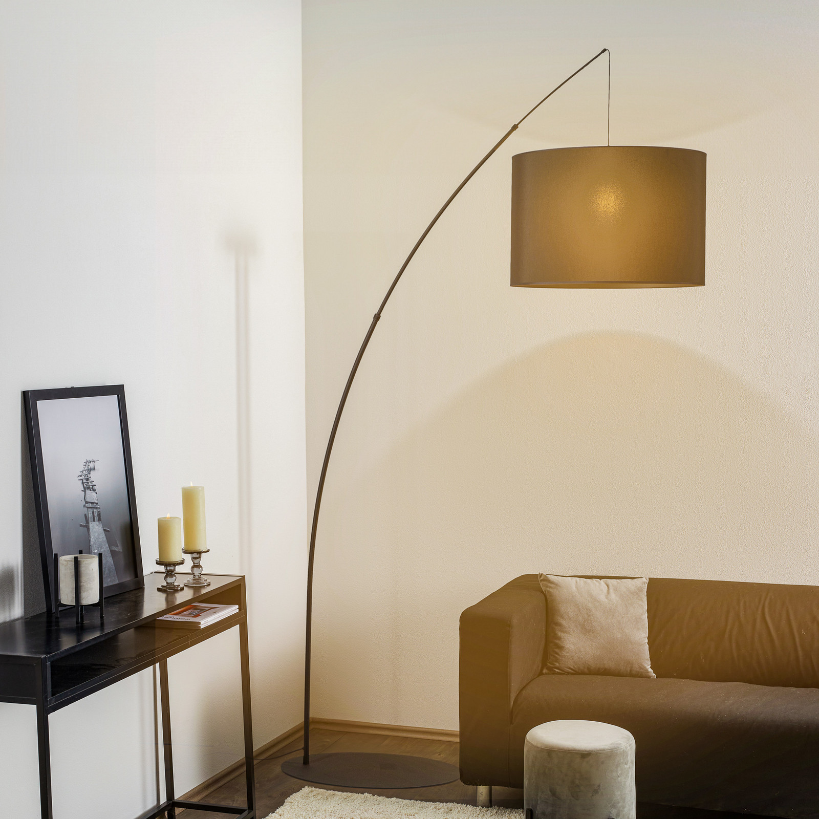 Moby crna podna lampa s tekstilnim sjenilom